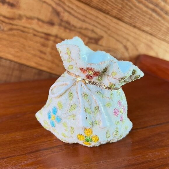 Small vintage porcelain handpainted vase - Picture 1 of 5
